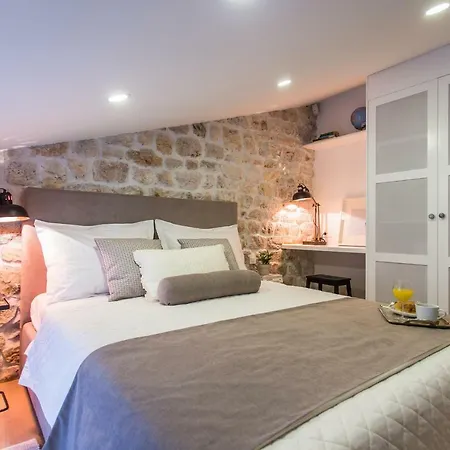 Historical House Few Meters From The * Kastela
